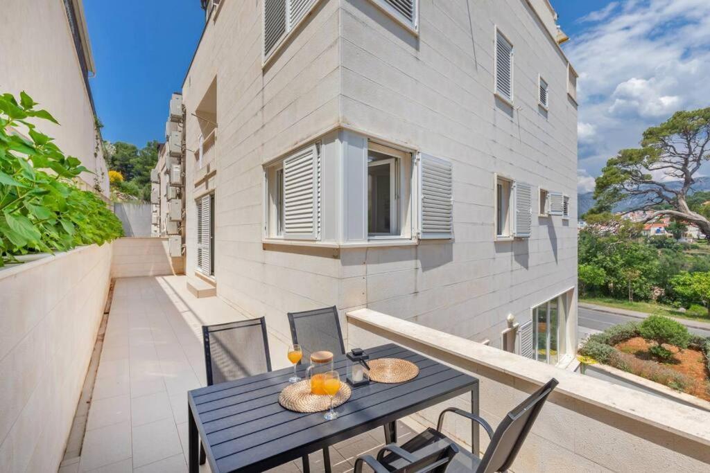 Stylish Two Bedroom Apartment&garage Parking Place Dubrovnik